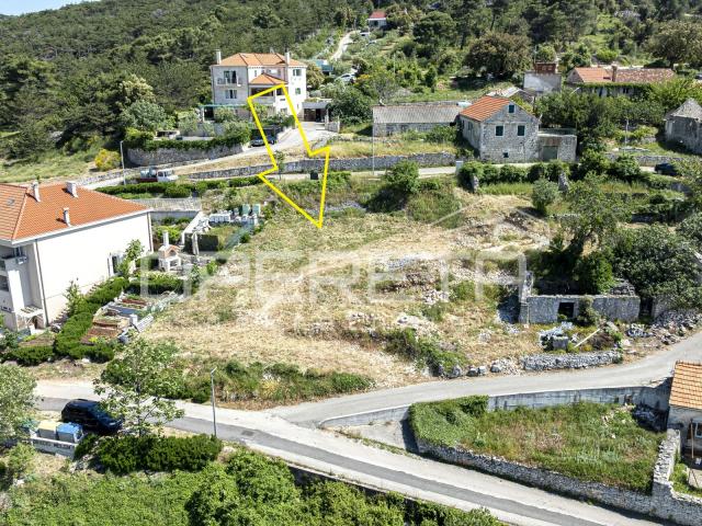 Nerežišća, Brač, građevinsko zemljište s pogledom, 450m2