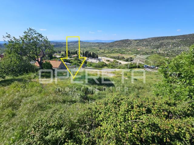 Nerežišća, Brač, građevinsko zemljište s pogledom, 450m2