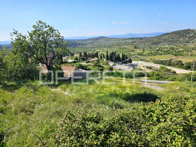 Nerežišća, Brač, građevinsko zemljište s pogledom, 450m2