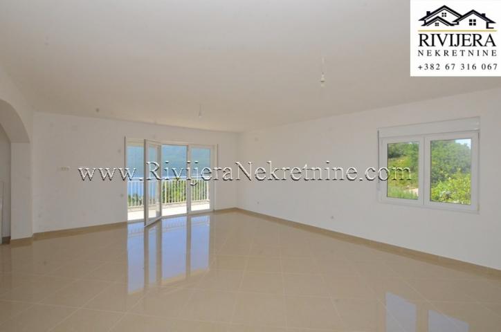 Family house with a beautiful  sea  view Baosic Boka Kotorska