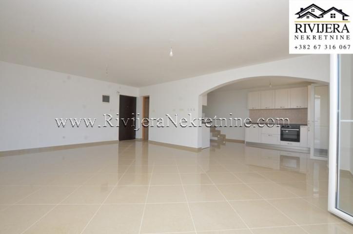Family house with a beautiful  sea  view Baosic Boka Kotorska