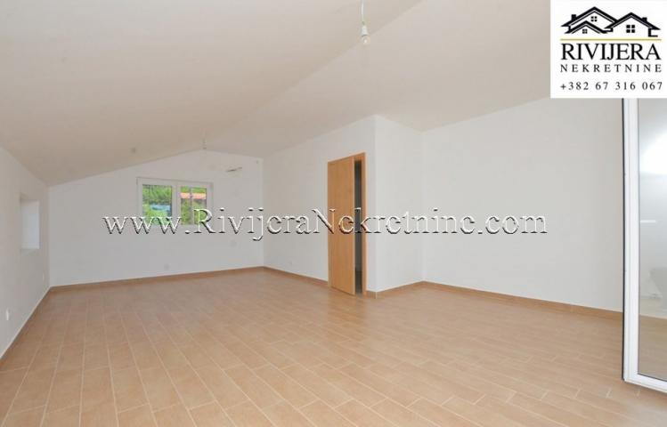 Family house with a beautiful  sea  view Baosic Boka Kotorska