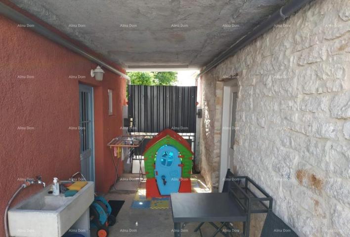 House Great offer! Renovated Istrian house with a pool and separate apartment, Krnica!