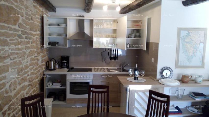 House Great offer! Renovated Istrian house with a pool and separate apartment, Krnica!
