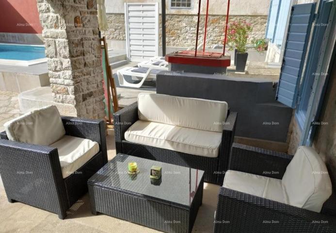 House Great offer! Renovated Istrian house with a pool and separate apartment, Krnica!