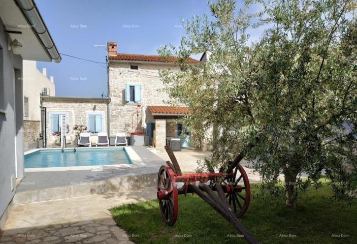House Great offer! Renovated Istrian house with a pool and separate apartment, Krnica!