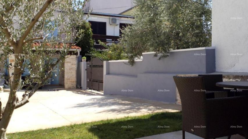 House Great offer! Renovated Istrian house with a pool and separate apartment, Krnica!