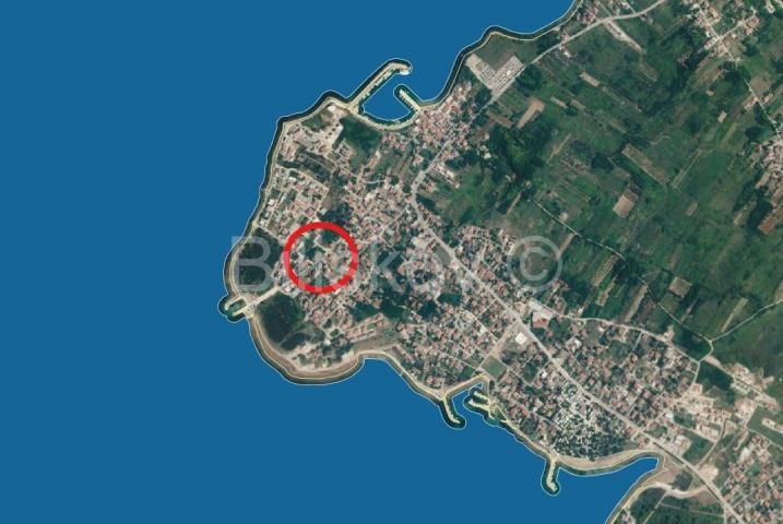 Prodaja, Privlaka, građevinsko zemljište 750m2 