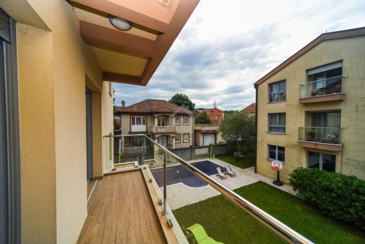 Trosoban stan 77m2 + parking, Zabjelo - Podgorica
