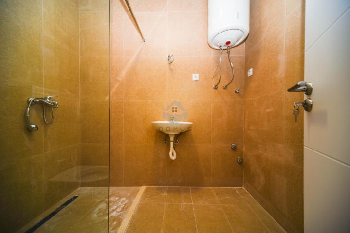 Jednosoban stan 45m2 + parking, Tološi - Podgorica