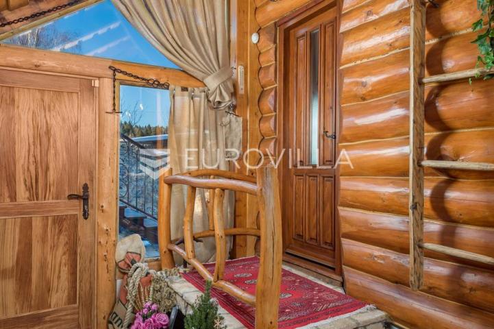 Gorski kotar, Kupjak, ekskluzivna kuća s jacuzzijem, wellnessom 200 m², bazen, okućnica 1700 m²