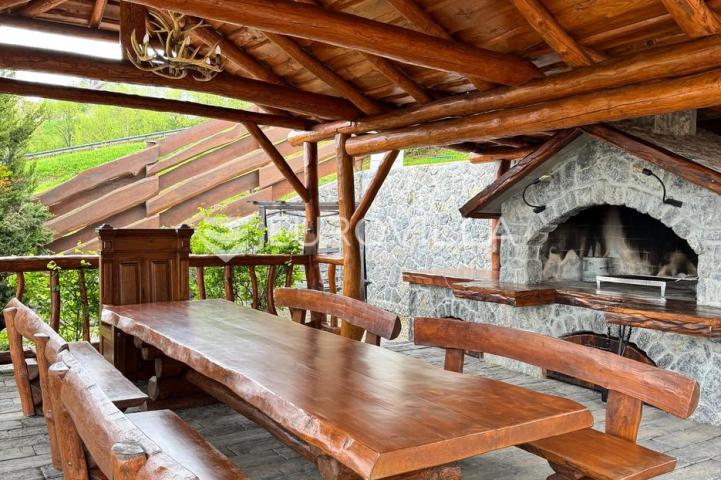 Gorski kotar, Kupjak, ekskluzivna kuća s jacuzzijem, wellnessom 200 m², bazen, okućnica 1700 m²