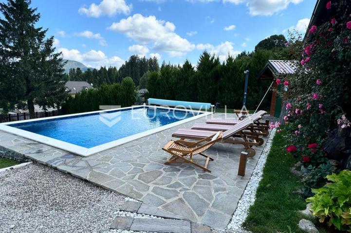 Gorski kotar, Kupjak, ekskluzivna kuća s jacuzzijem, wellnessom 200 m², bazen, okućnica 1700 m²