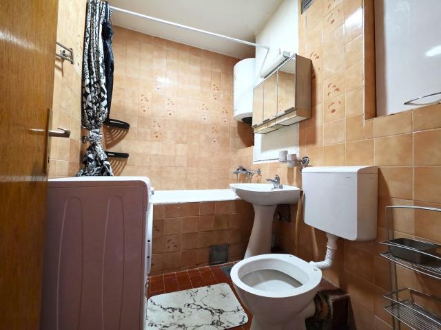 Dvosoban namješten stan, 80m2, Zabjelo, Podgorica
