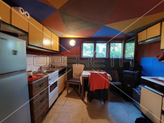 Prodaja, Kuća, Slunj, Prilaz centrali , Samostojeća, 200m2