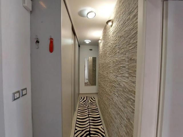 Prodaja dvosobnog stana 54m² u centru Budve –3 terase i izuzetna lokacija