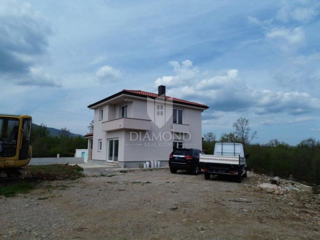 MUČIĆI, MATULJI - DVOJNA KUĆA VISOKI ROH-BAU