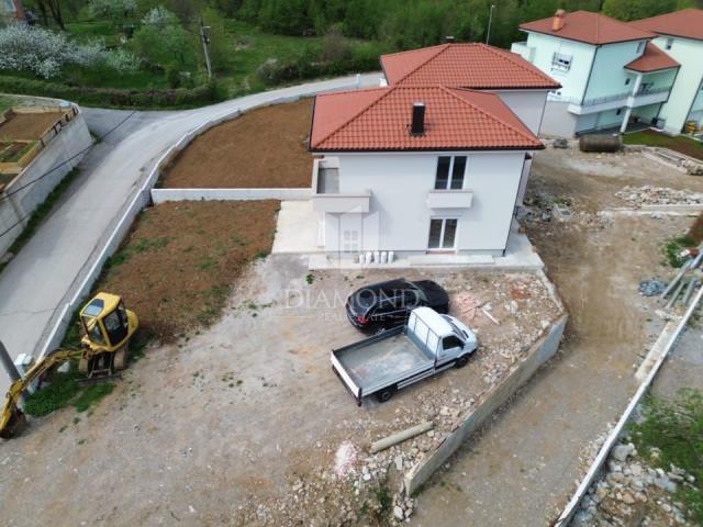 MUČIĆI, MATULJI - DVOJNA KUĆA VISOKI ROH-BAU