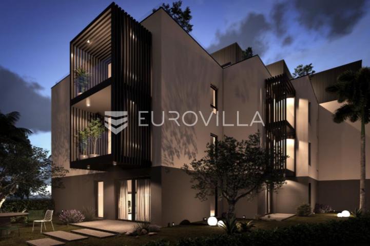 Hvar, Vrboska, trosoban stan u novogradnji neto korisne površine 113.75 m²