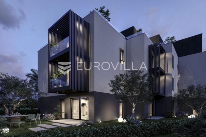 Hvar, Vrboska, trosoban stan u novogradnji neto korisne površine 113.75 m²
