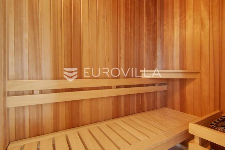 Zadar, Diklo, moderna i elegantna vila prvi red uz more