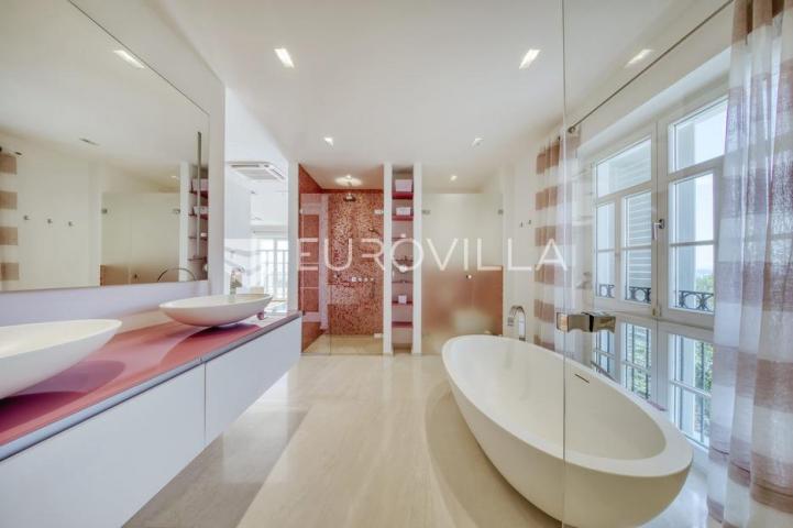 Zadar, Diklo, moderna i elegantna vila prvi red uz more