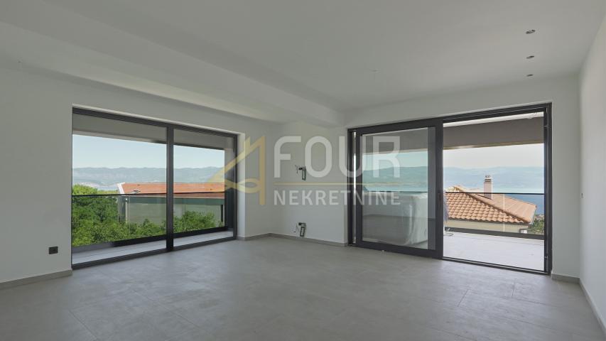 Otok Krk, Vrbnik, novogradnja, 142m2, 3s+db, terasa i 2 balkona