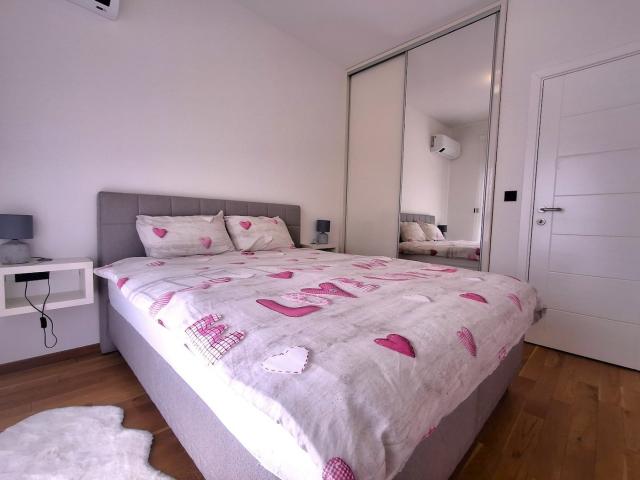 Jednosoban namješten stan, 40m2. Gorica C, Podgorica
