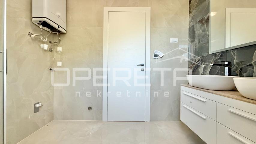 Novogradnja, dvosoban stan,  Starigrad Paklenica, Seline, Zadar