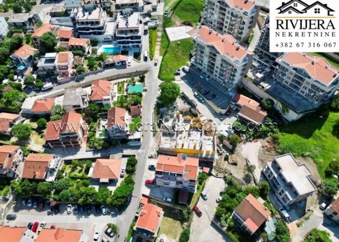 Na prodaju jednosoban stan u izgradnji Dobrota Kotor