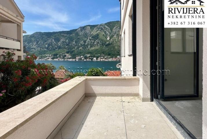 Na prodaju jednosoban stan u izgradnji u blizini mora Dobrota Kotor
