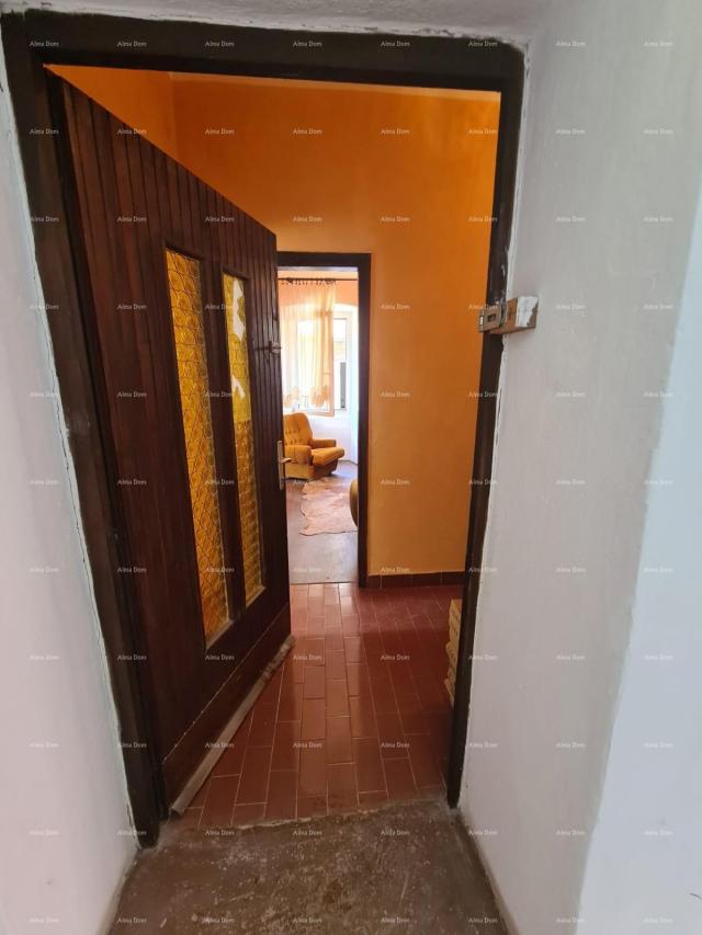 Stan Odličan stan u srcu grada, Pula. 