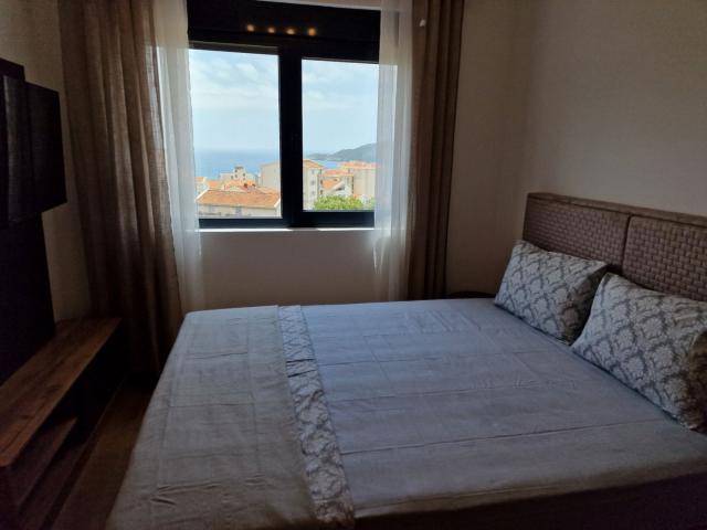 Prodaja modernog studio apartmana 32 m² – Bečići (mogućnost pregradnje u jednosoban)