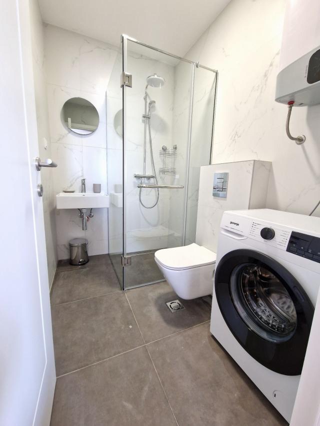 Prodaja modernog studio apartmana 32 m² – Bečići (mogućnost pregradnje u jednosoban)