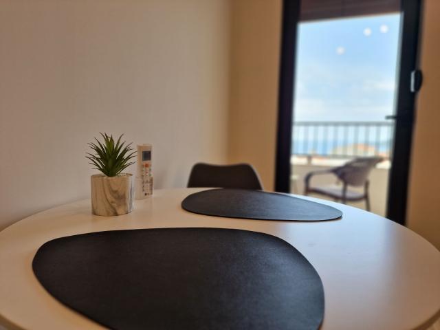 Prodaja modernog studio apartmana 32 m² – Bečići (mogućnost pregradnje u jednosoban)