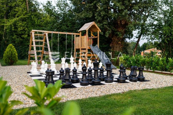 Labin, Santalezi, Luksuzna vila s wellnessom, grijanim bazenom, teretanom, mirna lokacija