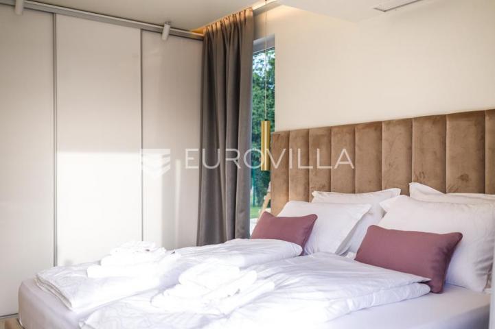 Labin, Santalezi, Luksuzna vila s wellnessom, grijanim bazenom, teretanom, mirna lokacija