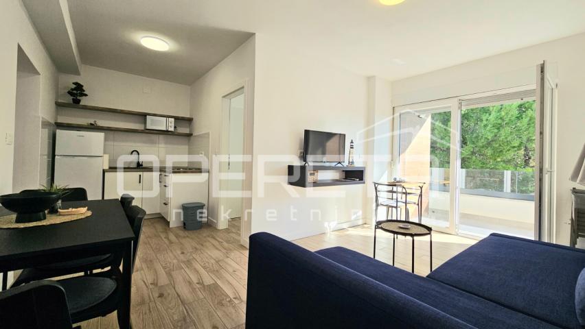 Vir – Samostojeća kuća s četiri moderno uređena apartmana, 170 m²