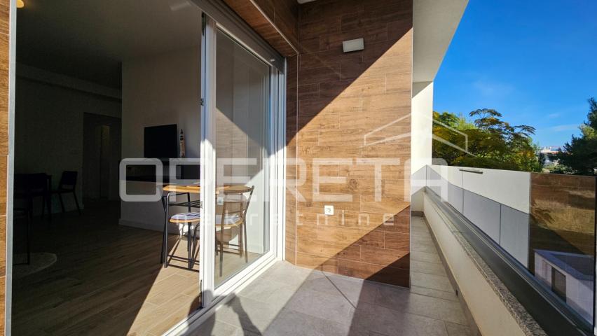 Vir – Samostojeća kuća s četiri moderno uređena apartmana, 170 m²