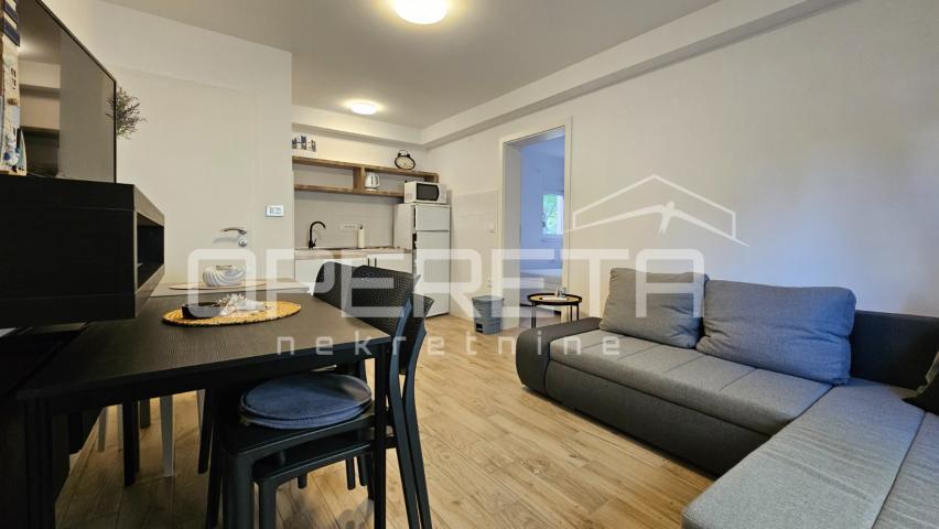 Vir – Samostojeća kuća s četiri moderno uređena apartmana, 170 m²