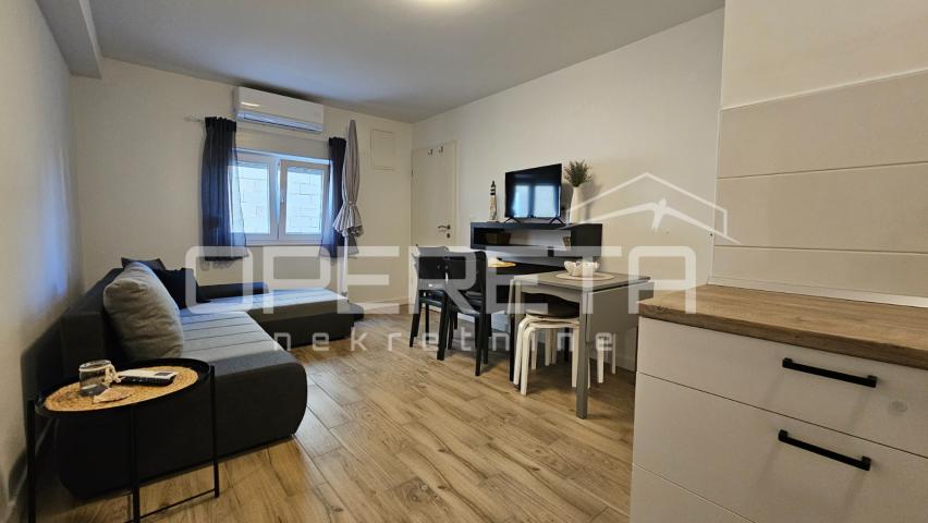 Vir – Samostojeća kuća s četiri moderno uređena apartmana, 170 m²