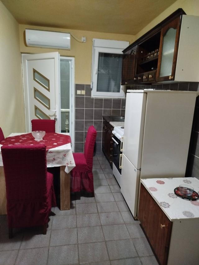 Izdavanje, kuća, 50m2, Lastva Grbaljska, Budva
