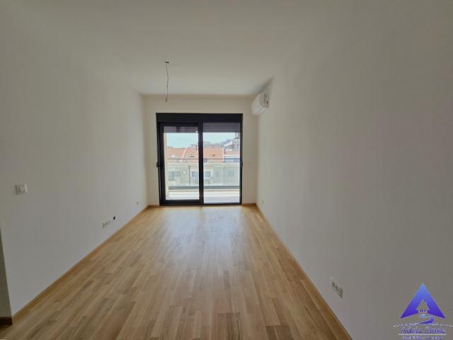 Prodaja, Stan, 44m2 , Rozino