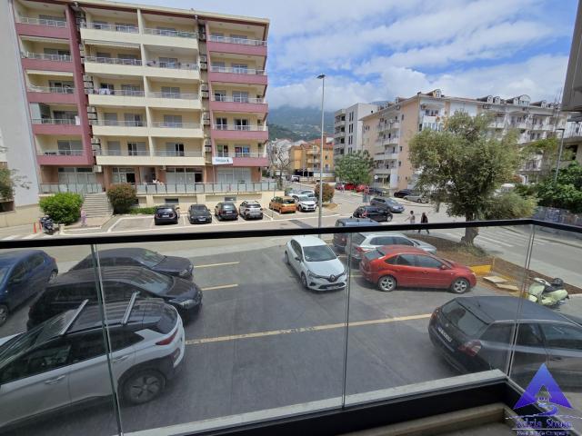 Prodaja, Stan, 66m2 , Rozino