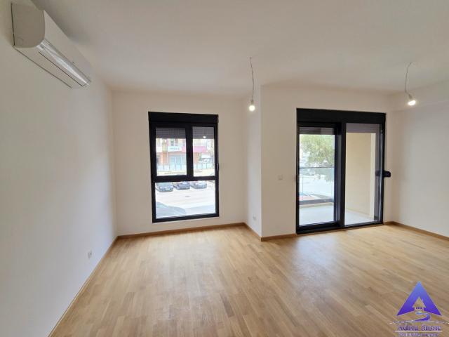 Prodaja, Stan, 66m2 , Rozino