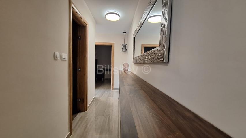 Prodaja, Sesvete, trosoban stan 75m2, na trećem katu zgrade