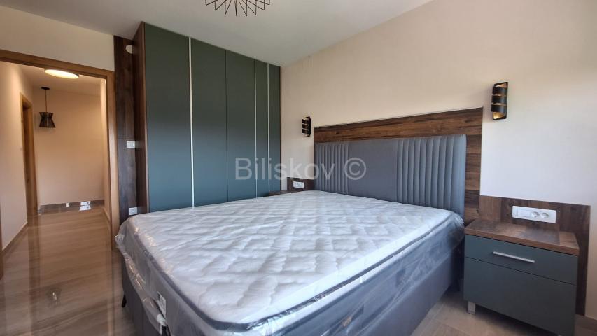 Prodaja, Sesvete, trosoban stan 75m2, na trećem katu zgrade