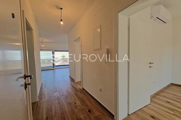Vir, trosoban apartman na 1. katu, pogled na more