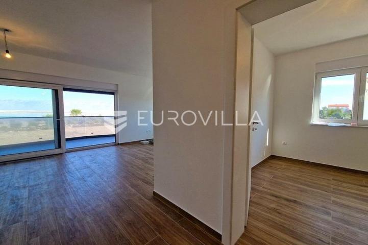 Vir, trosoban apartman na 1. katu, pogled na more