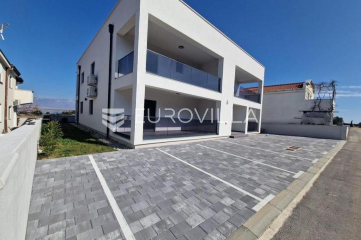 Vir, trosoban apartman na 1. katu, pogled na more
